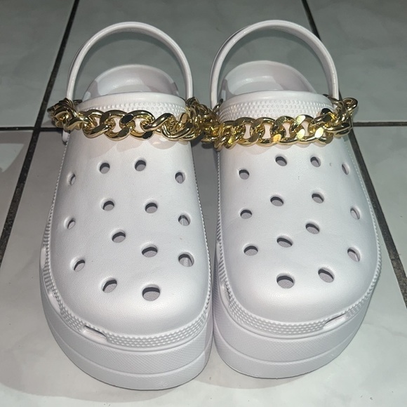 MACKINJ Crocs Women's Classic Bae Embellished - Picture 7 of 11